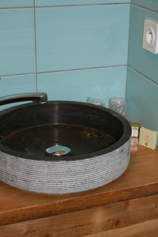 Accueil Savoyard Hotel Mieussy Kamer foto