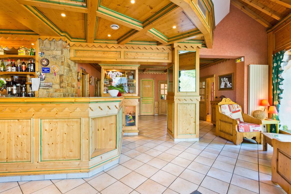 Accueil Savoyard Hotel Mieussy Buitenkant foto